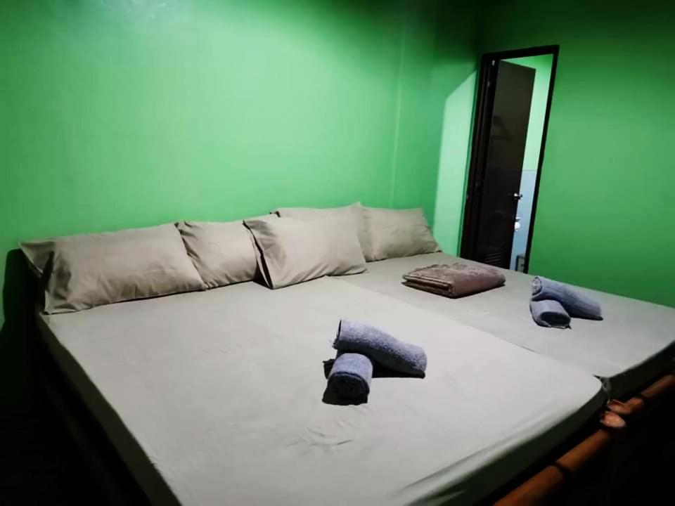 In-N-Out Hostel 시퀴조르 외부 사진