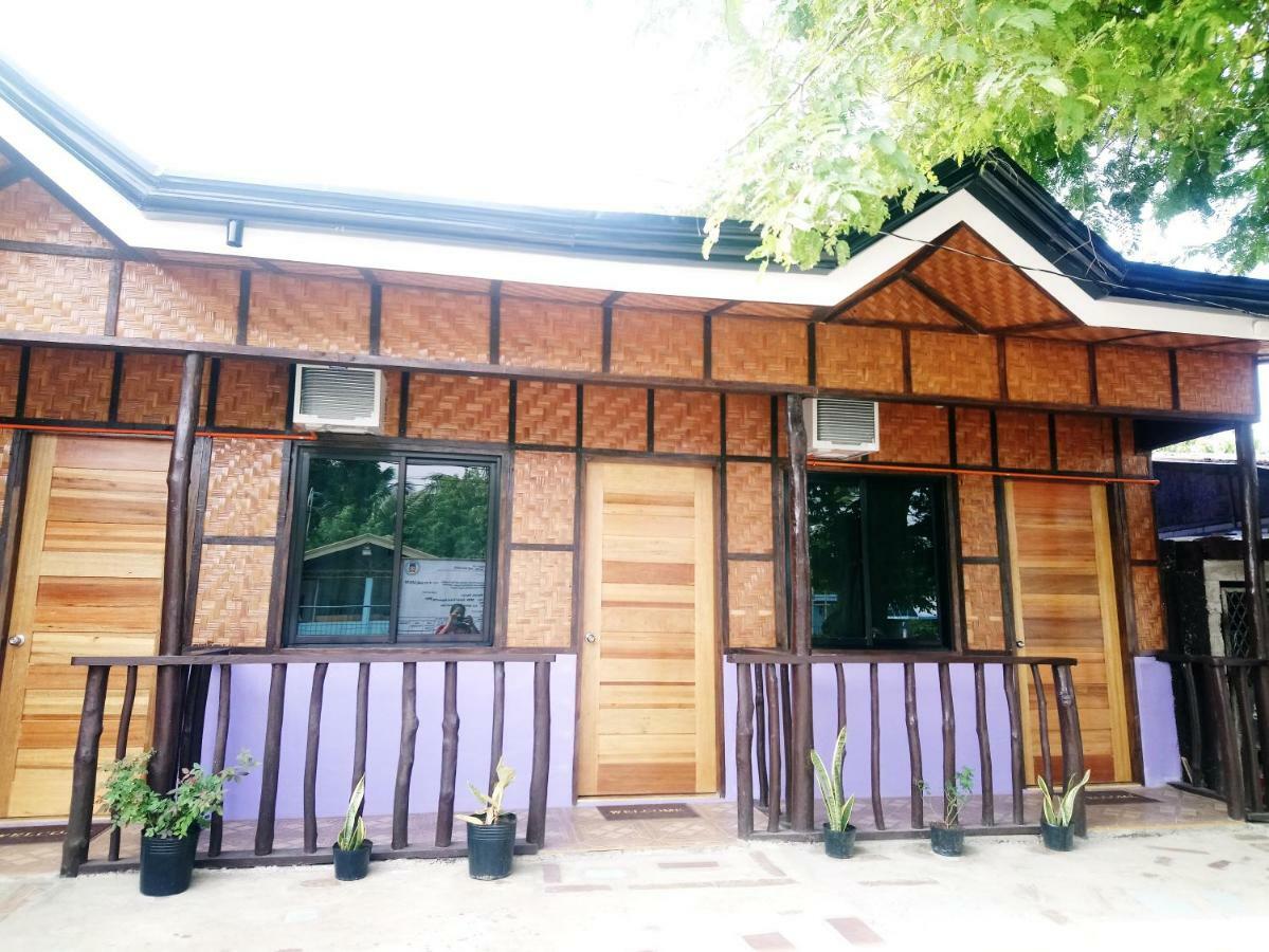 In-N-Out Hostel 시퀴조르 외부 사진