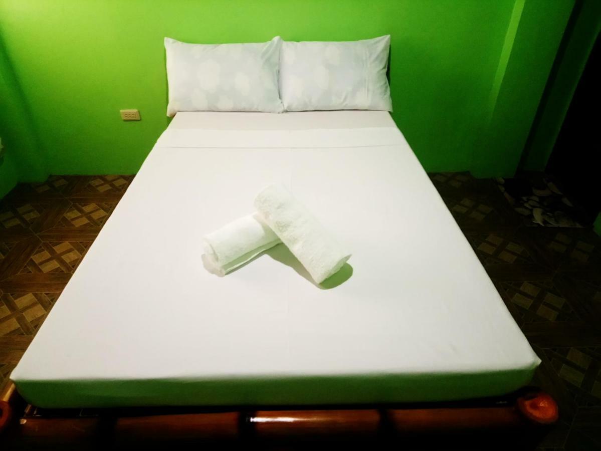 In-N-Out Hostel 시퀴조르 외부 사진